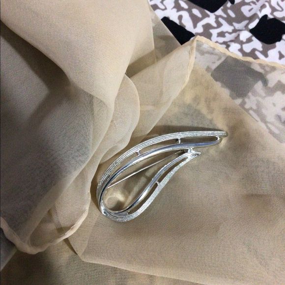 Vintage Sarah Coventry Brooch Pin Silver Marked Nice! - Picture 3 of 15